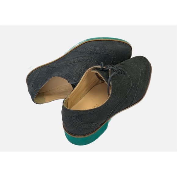 EUC COLE HAAN WOMEN’S SUEDE LACE UP OXFORD , 6B - Picture 2 of 6